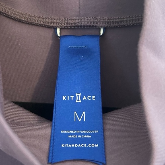 Kit & Ace Women's Purple Mockneck Pullover Sweatshirt- Size Medium - Picture 7 of 10